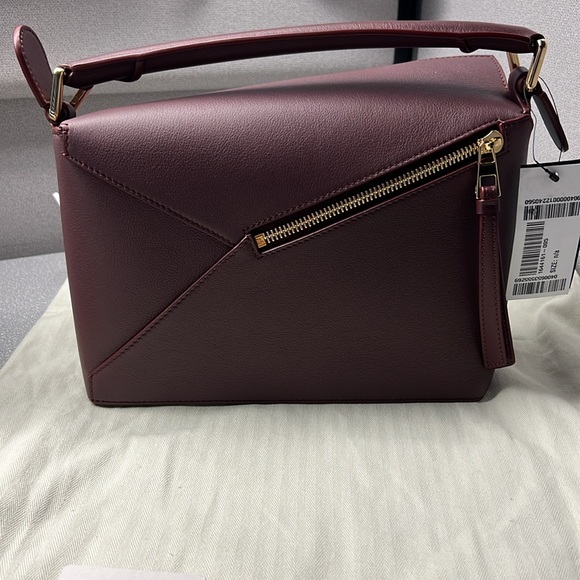*SOLD* NWT Loewe small edge puzzle bag in dark burgundy - Picture 8 of 16